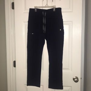 Figs Petite Yola Skinny Scrub Pants